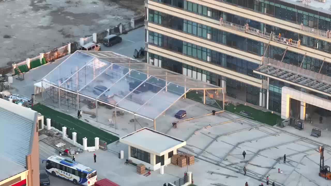 Hochwertiges romantisches Hochzeitsaktivitätszelt im Freien, transparentes, winddichtes Festzelt zum Verkauf