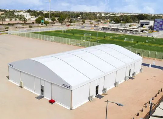 Robustes Industrie-Lagerzelt f&uuml;r den Au&szlig;enbereich