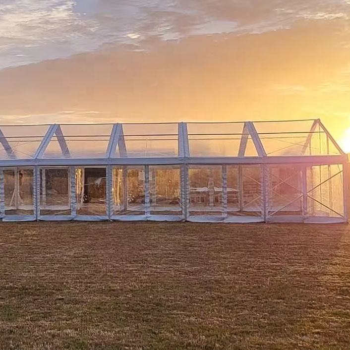 Maßgeschneidertes, durchsichtiges, weißes PVC-Aluminium-Event-Hochzeitszelt. Großes, robustes Aluminium-Zelt mit schwarzem Rahmen für Hochzeiten