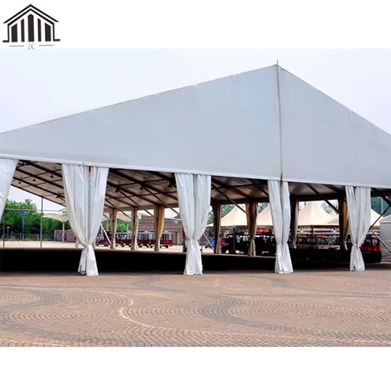 Anpassbares Zelt aus hochfester Aluminiumlegierung. Einfach einzurichten, bequem zu bewegen. Geeignet für Versammlungen und Picknicks im Freien.