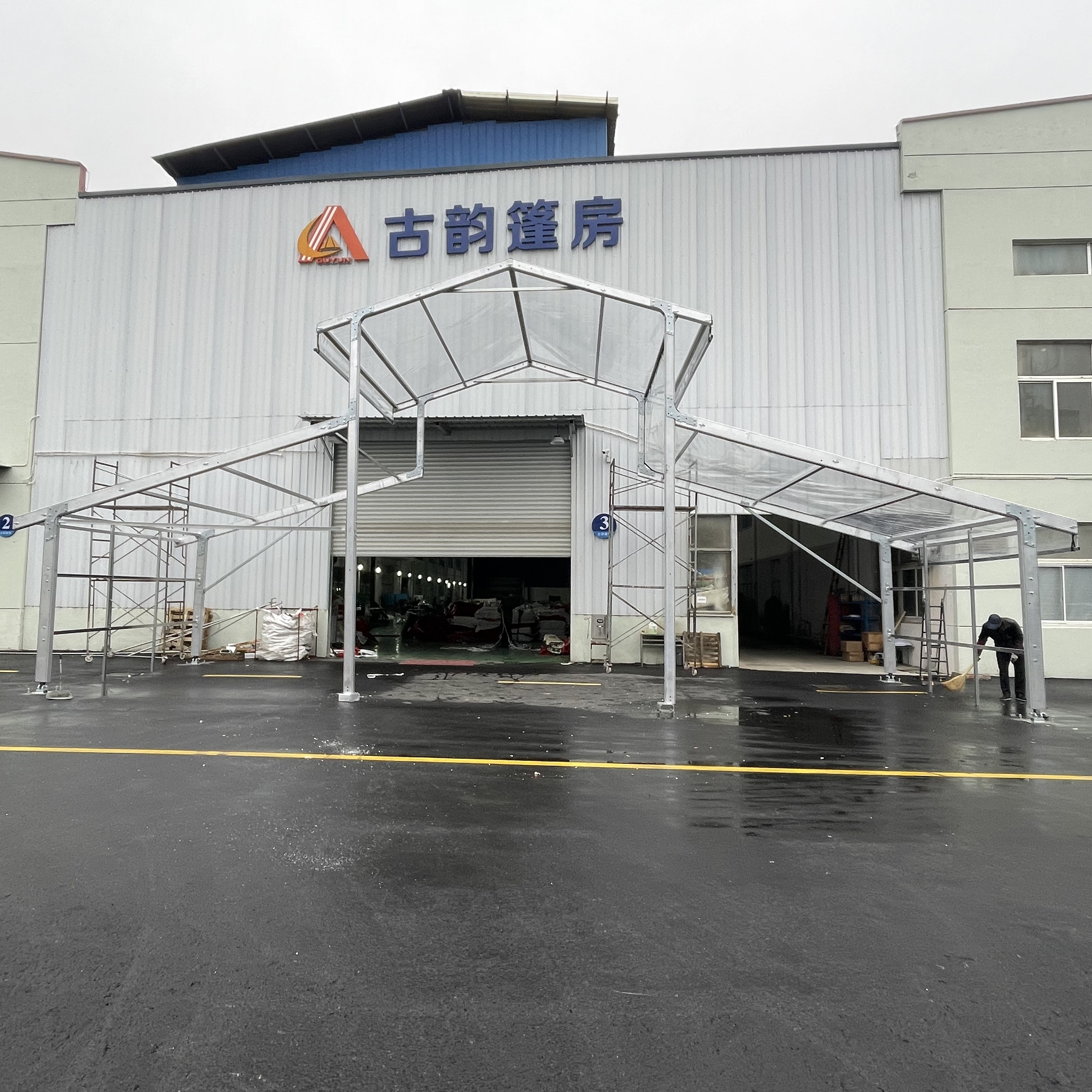 Große, durchsichtige Rahmen-Hochzeitszelt-Überdachung, Veranstaltungsort-Struktur, Festzelt, Party-Glaswand, Atrium, Event, Hochzeit, kommerzielle Zelte für Veranstaltungen