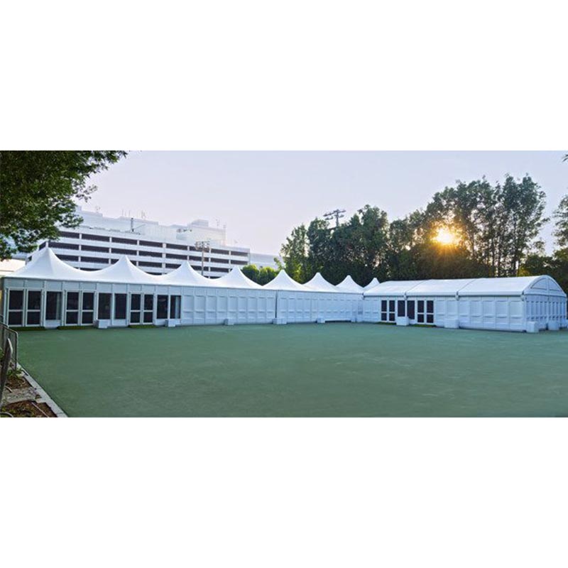 Luxuriöse große weiße A-förmige Festzelt-Party-Hochzeitszelte aus Aluminium für den Außenbereich für Veranstaltungen mit 200 300 500 Personen